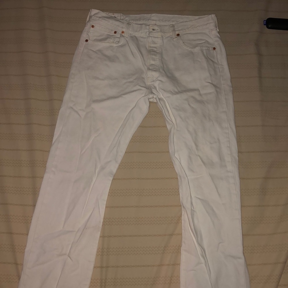 All white levi jeans